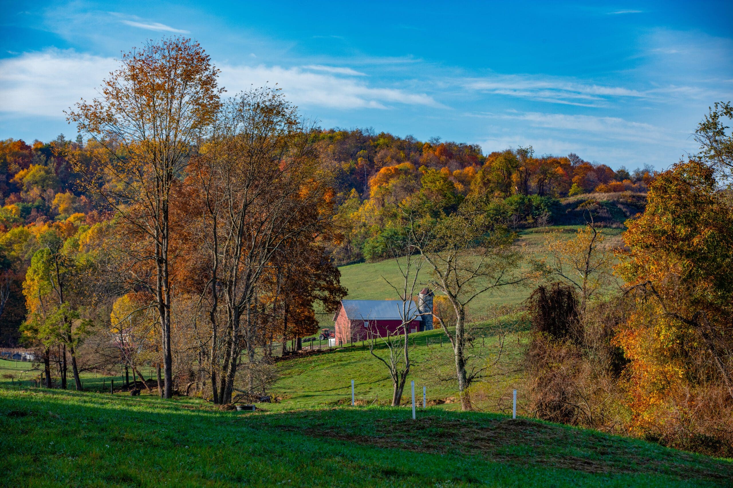 Scenic Pennsylvania farm landscape in fall